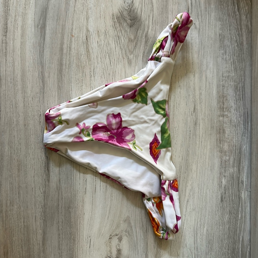 Frankie’s Bikini Floral Bottom